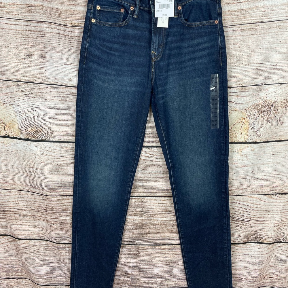 NWT AE Athletic Fit Airflex + mens jeans 30/34